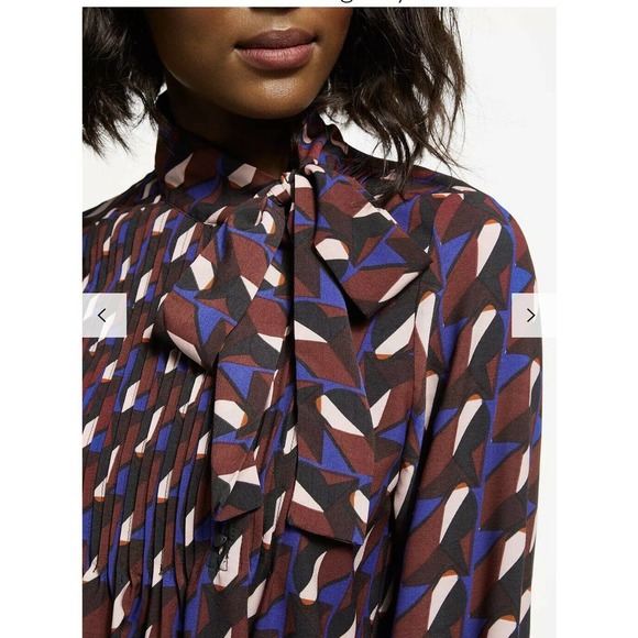 SUNCOO Leontine Abstract Print Tie Neck Blouse, Burgundy/Multi T1 (S-M) - Picture 3 of 8